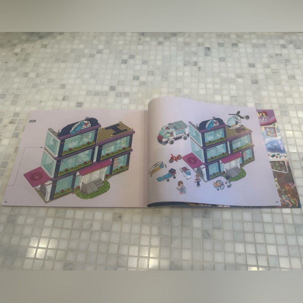 Lego Friends Instruction Manuals Lot - Picture 14 of 14